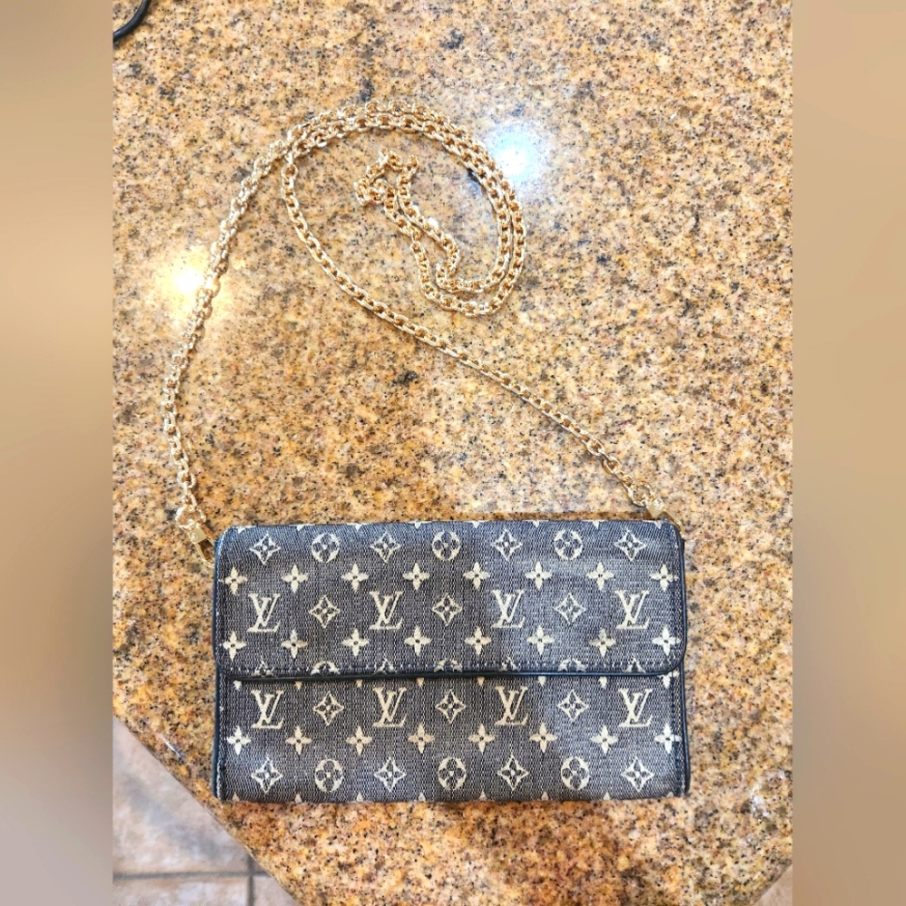 LOUIS VUITTON Denim Wallet on a Chain